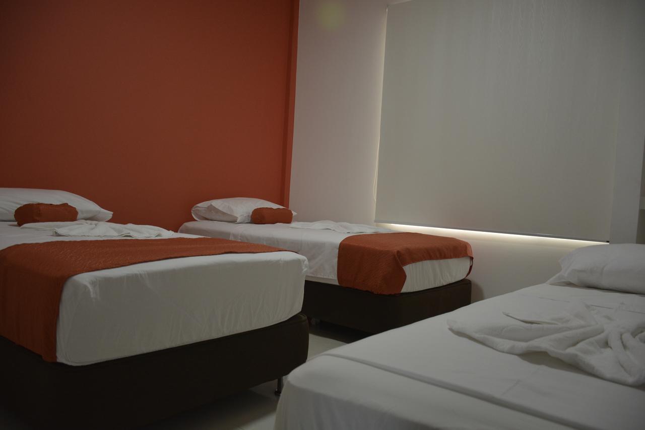 גרנדה Hotel Confort Ariari חדר תמונה